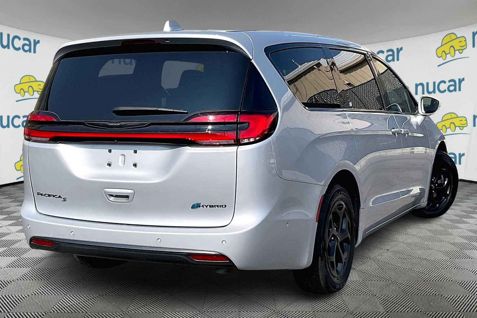 2022 Chrysler Pacifica Hybrid Limited - Photo 6
