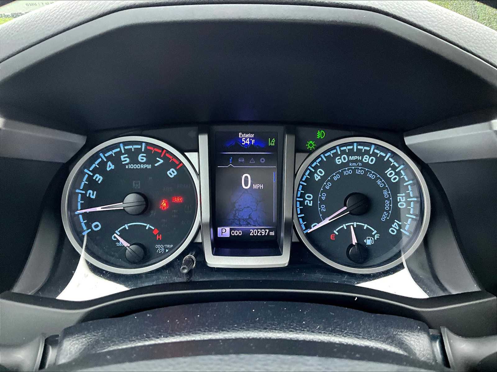 2020 Toyota Tacoma SR5 - Photo 25