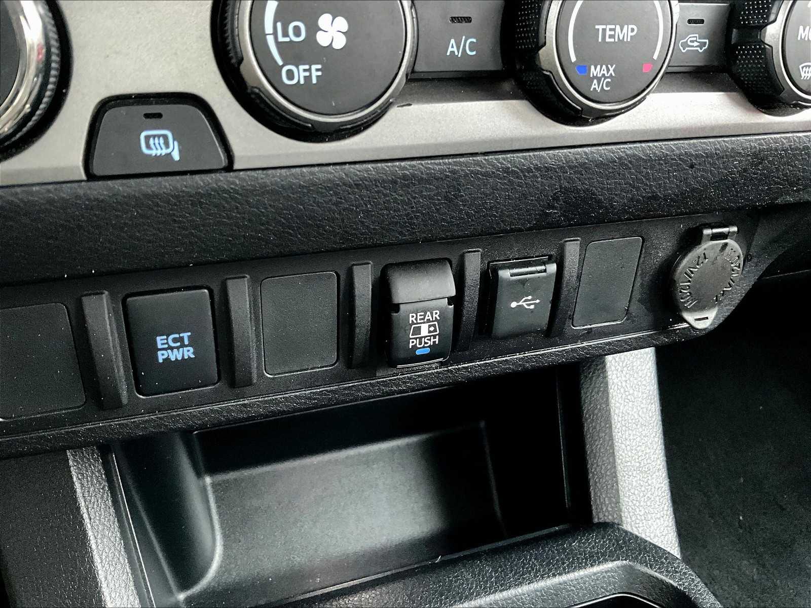 2020 Toyota Tacoma SR5 - Photo 27
