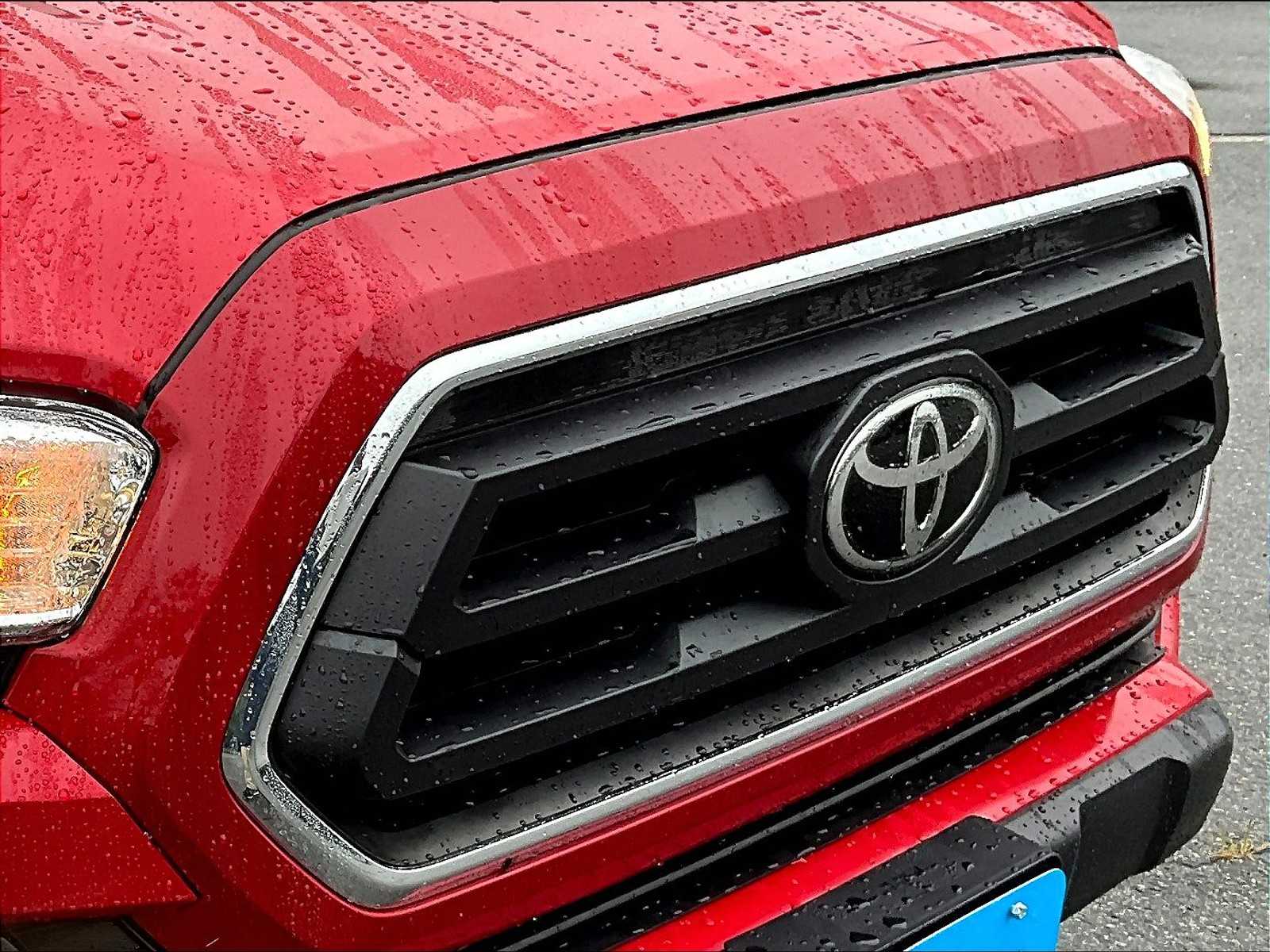 2020 Toyota Tacoma SR5 - Photo 32