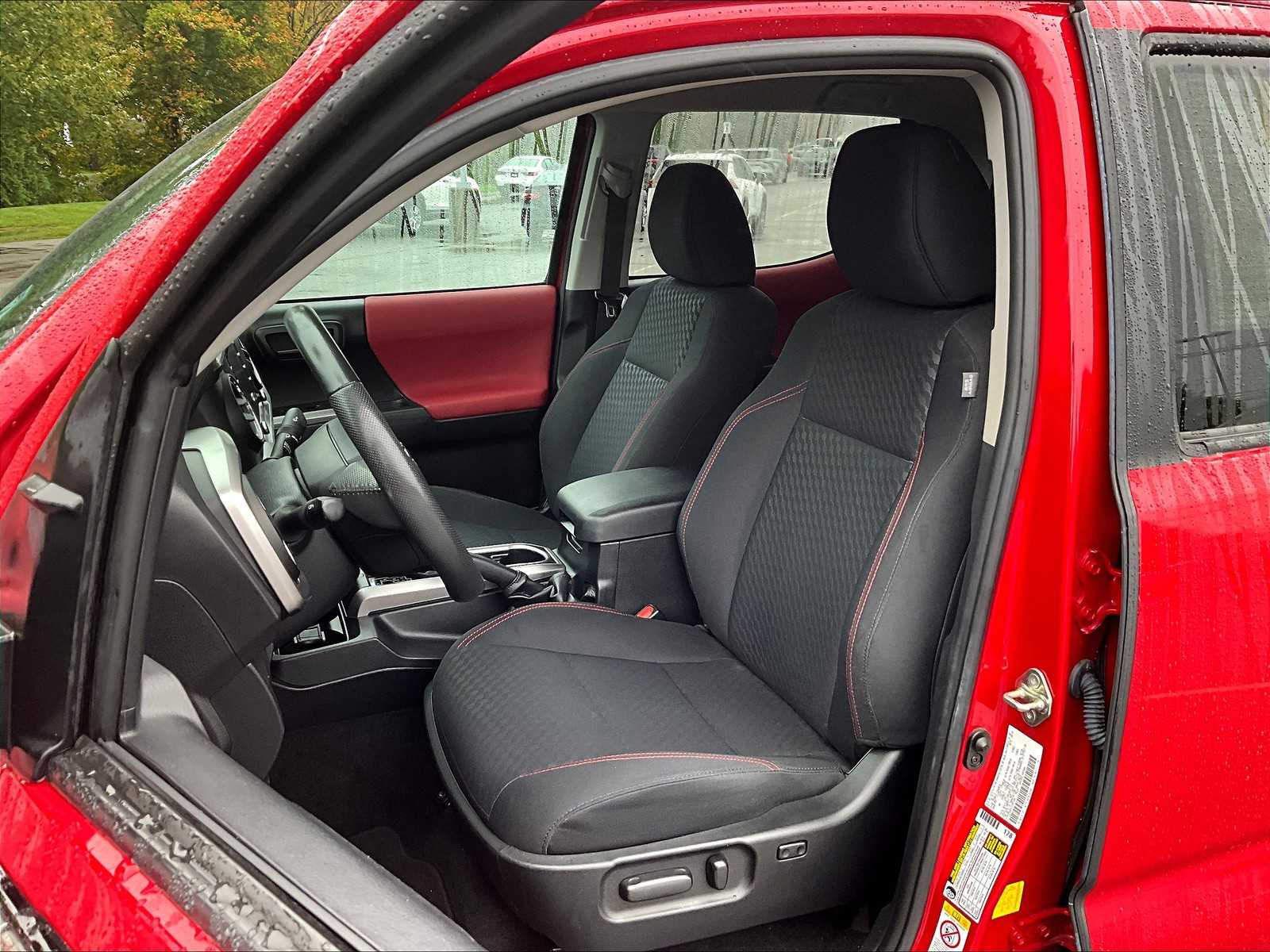 2020 Toyota Tacoma SR5 - Photo 10