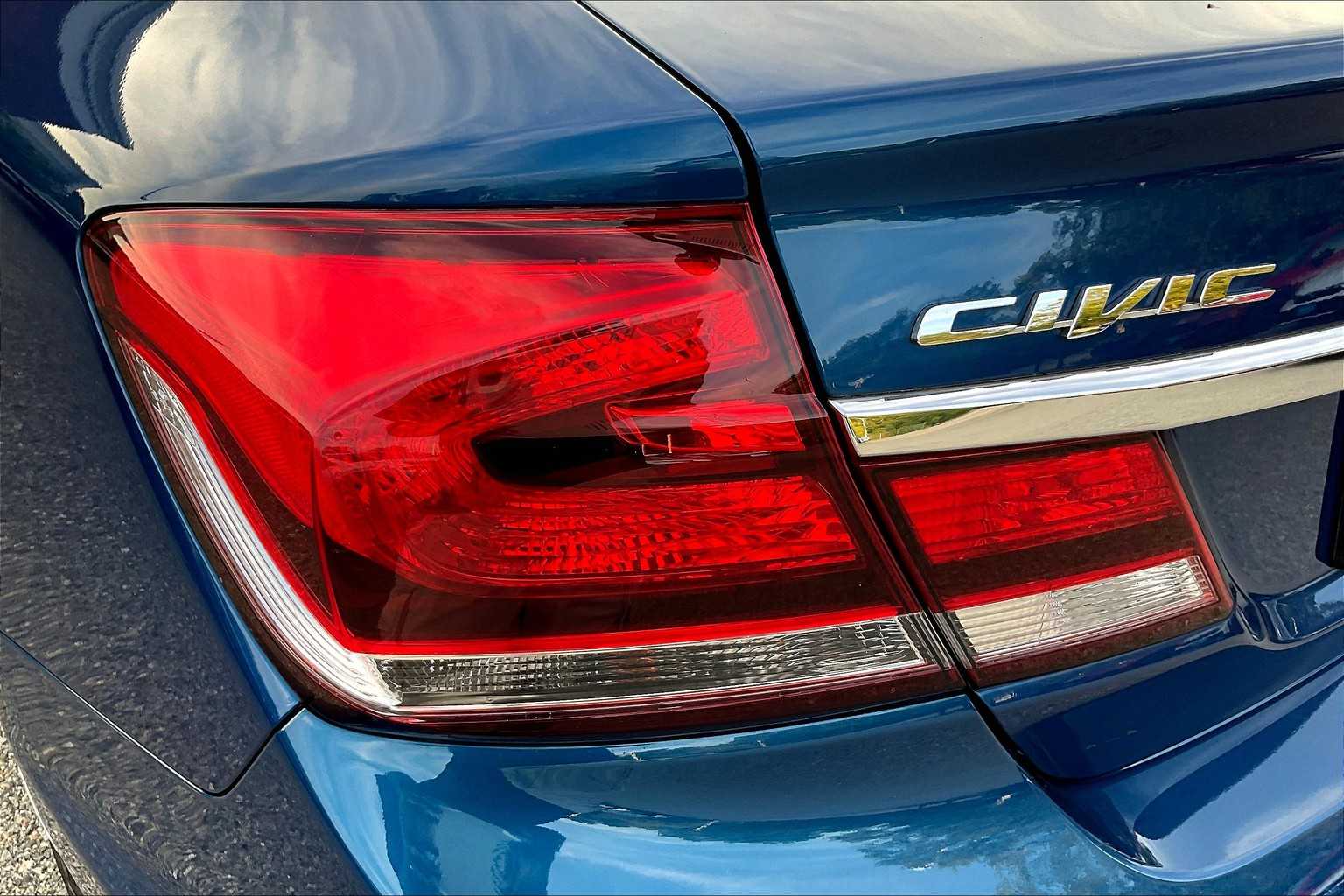 2015 Honda Civic LX - Photo 30