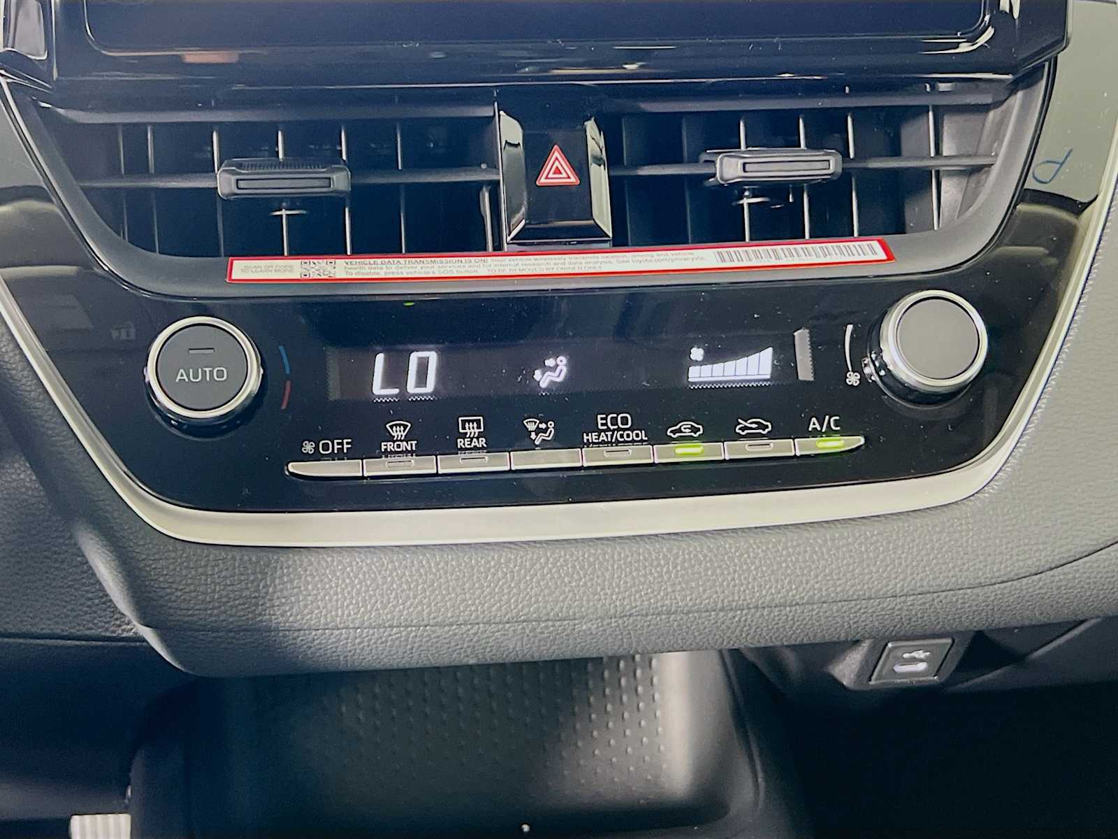 2025 Toyota Corolla LE - Photo 10