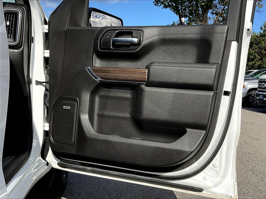 2020 Chevrolet Silverado 1500 RST - Photo 11