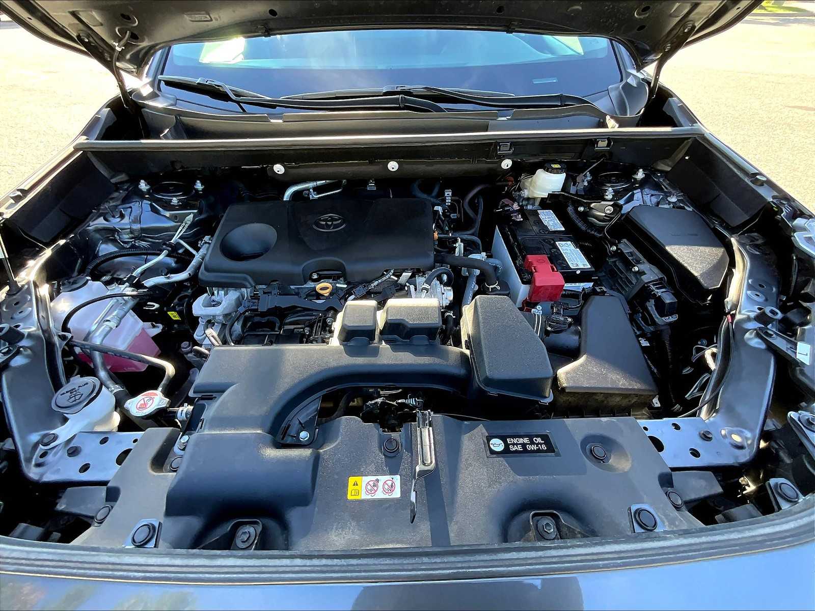 2023 Toyota RAV4 LE - Photo 30
