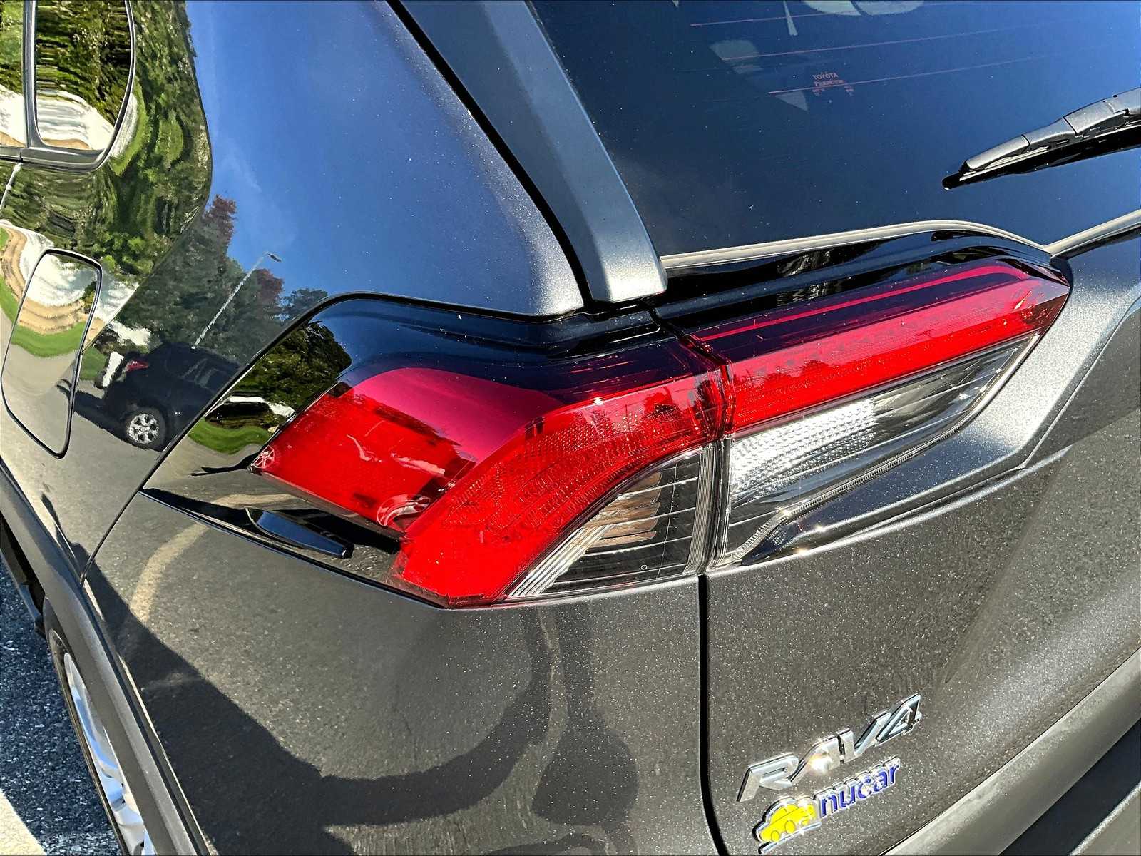 2023 Toyota RAV4 LE - Photo 34