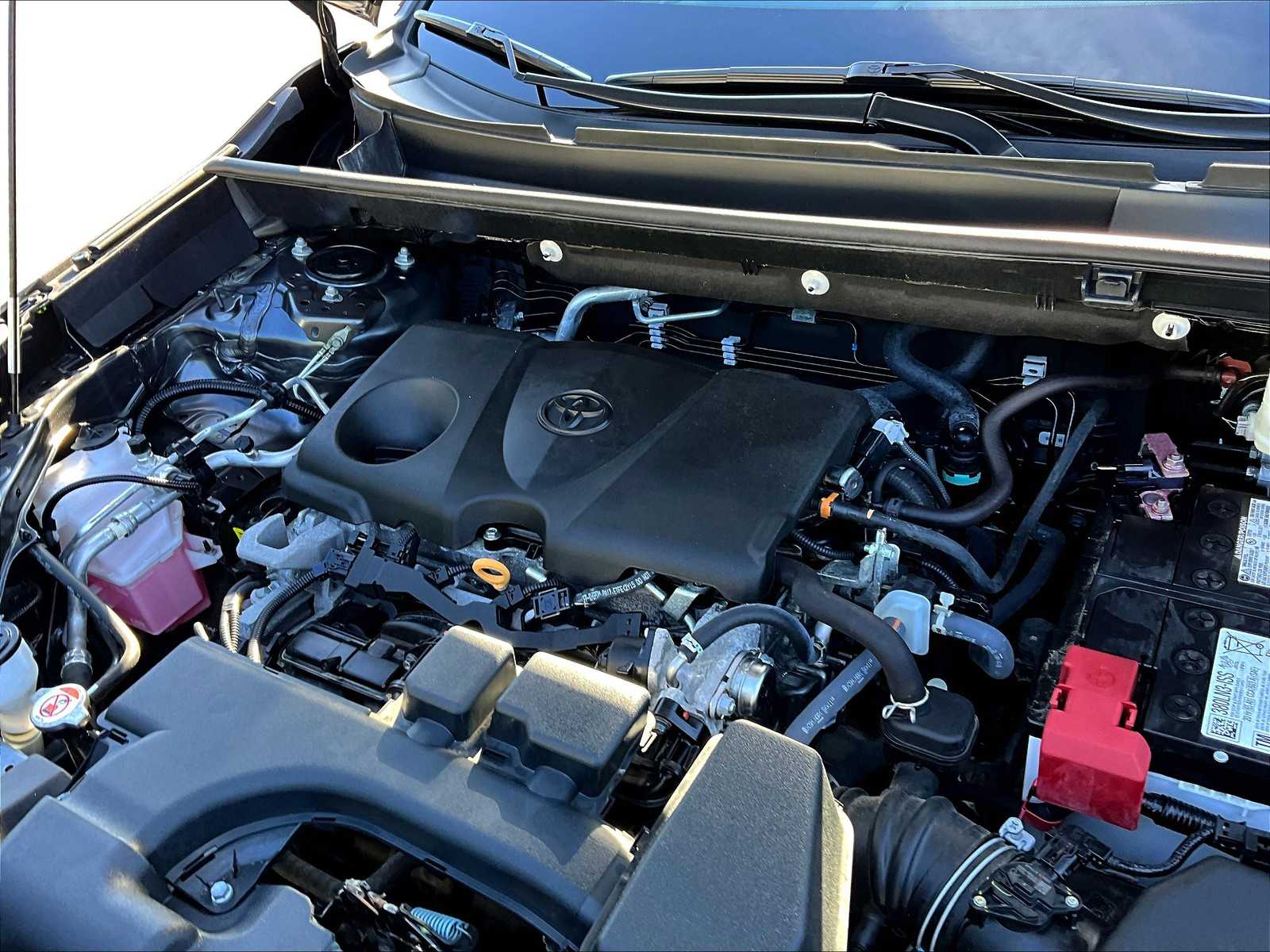 2023 Toyota RAV4 LE - Photo 35