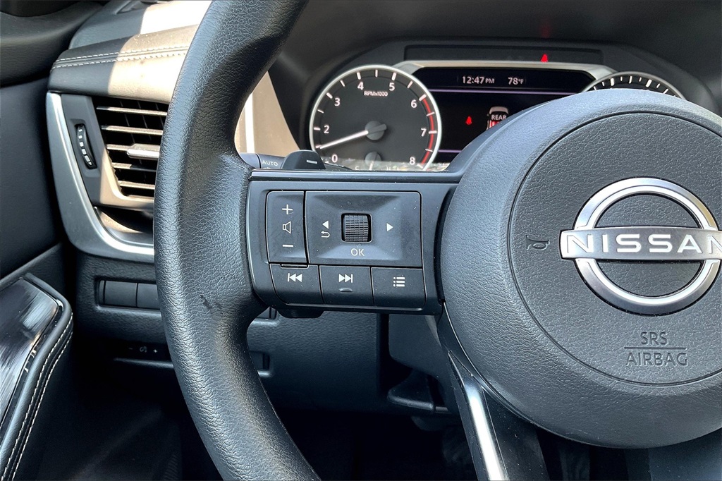 2024 Nissan Rogue SV - Photo 22