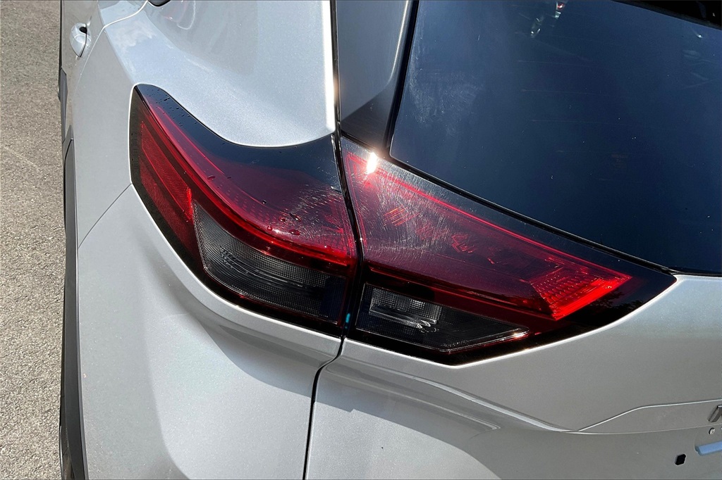 2024 Nissan Rogue SV - Photo 30