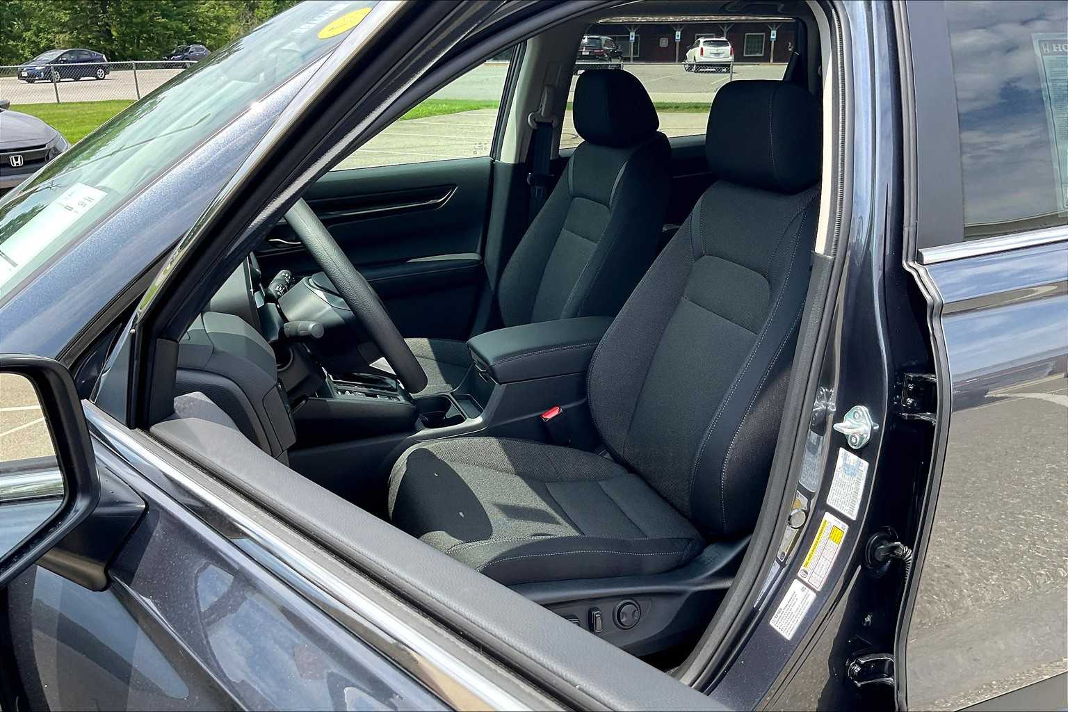 2026 Honda CR-V EX - Photo 11
