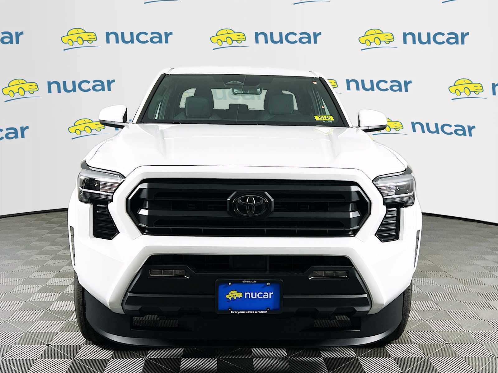 2025 Toyota Tacoma SR5 - Photo 2