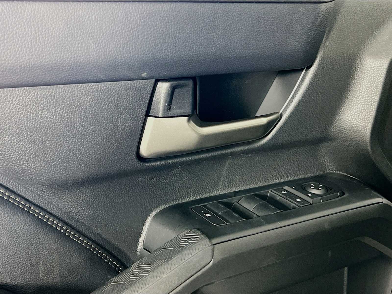 2025 Toyota Tacoma Limited - Photo 15