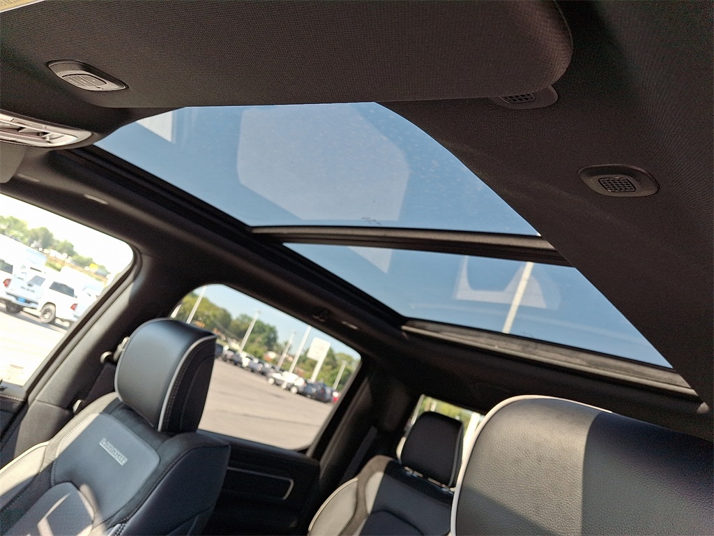 2026 Ram 1500 Laramie - Photo 10