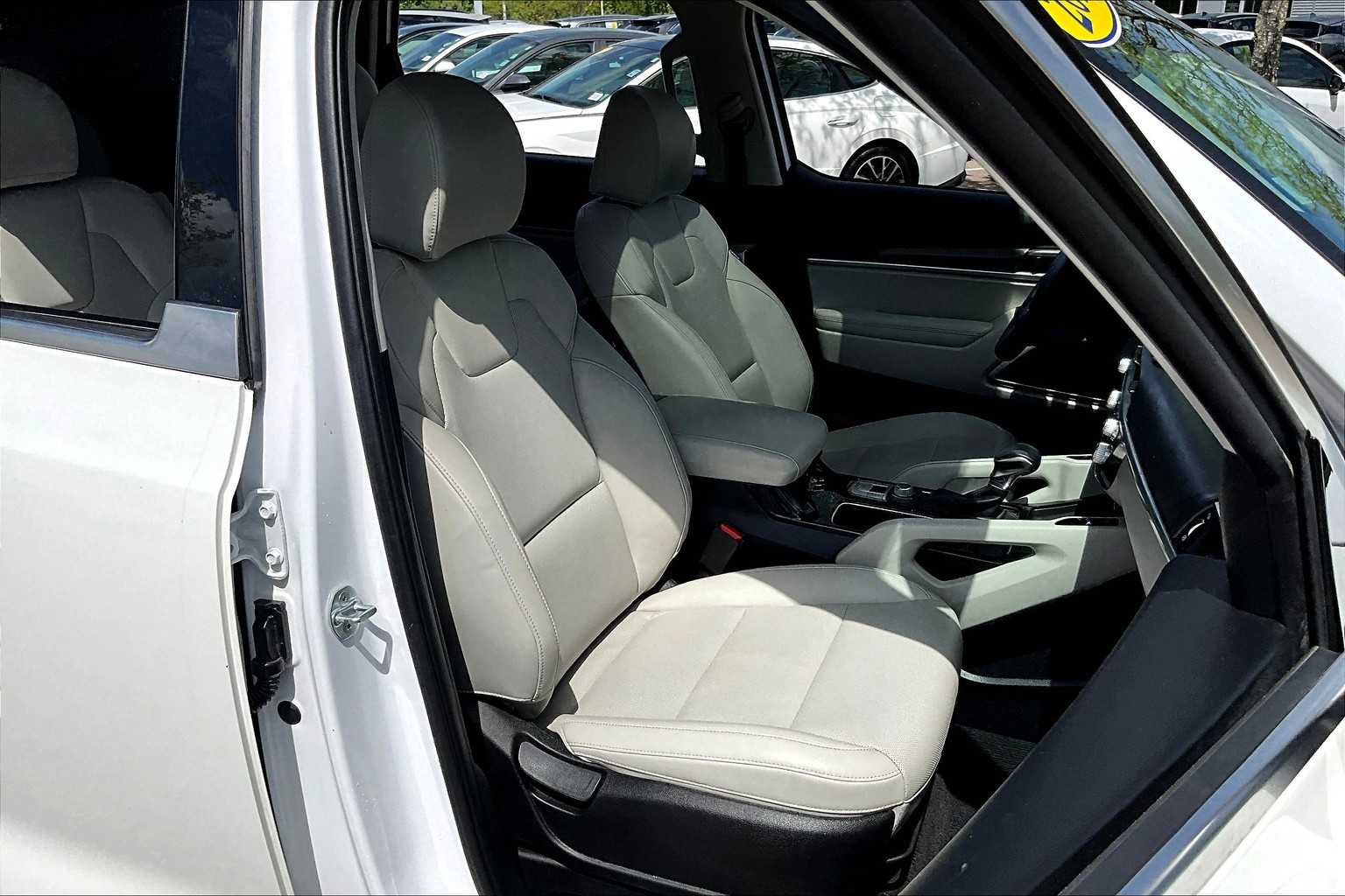 2022 Kia Telluride S - Photo 11