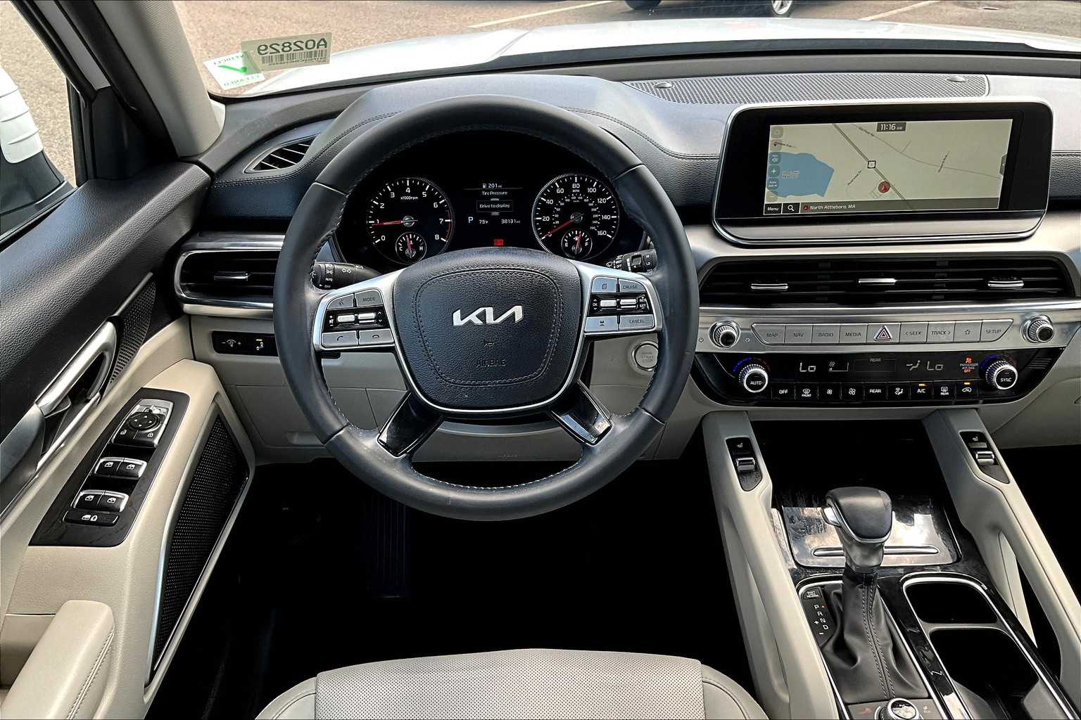 2022 Kia Telluride S - Photo 18