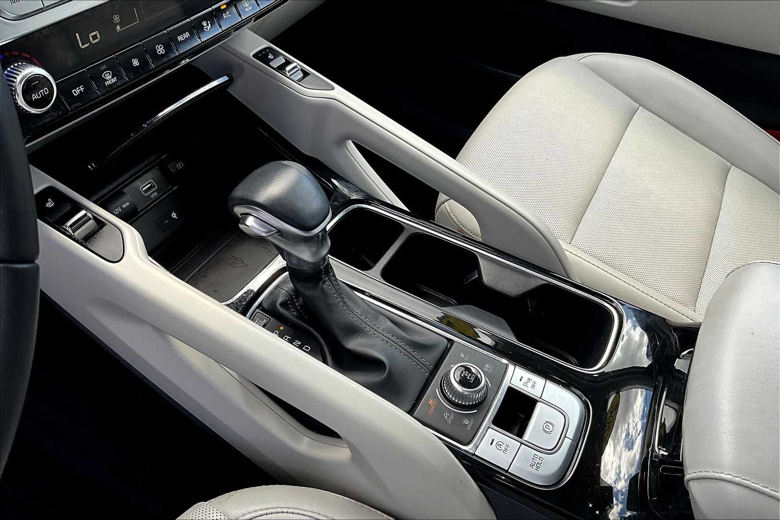 2022 Kia Telluride S - Photo 21