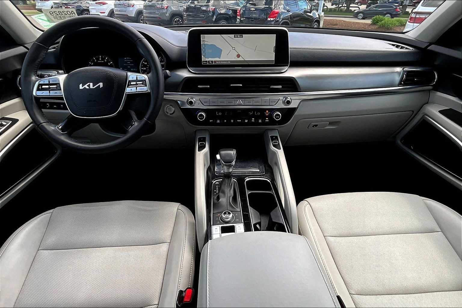 2022 Kia Telluride S - Photo 22
