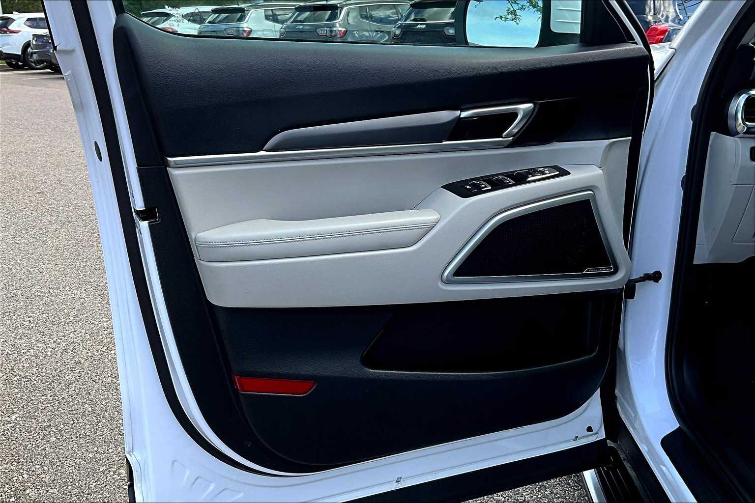 2022 Kia Telluride S - Photo 9