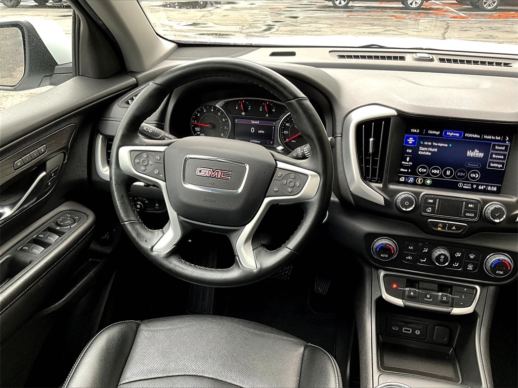 2023 GMC Terrain SLT - Photo 17
