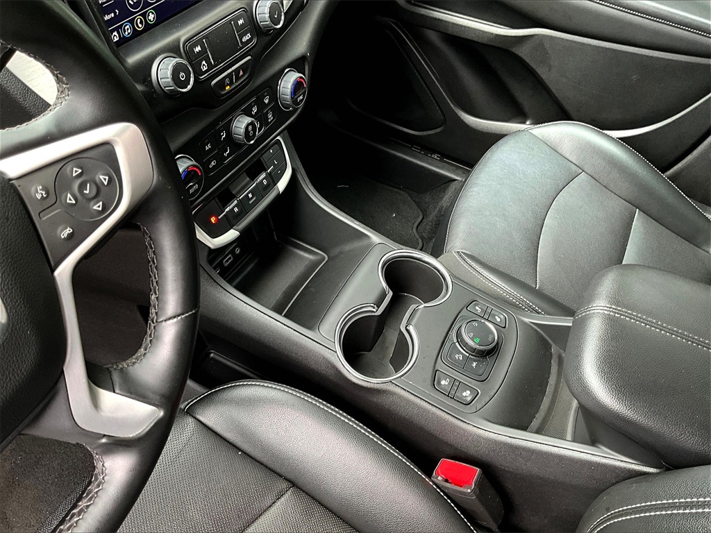 2023 GMC Terrain SLT - Photo 20