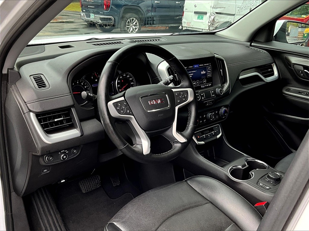 2023 GMC Terrain SLT - Photo 8
