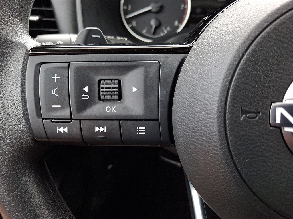 2023 Nissan Rogue SV - Photo 20