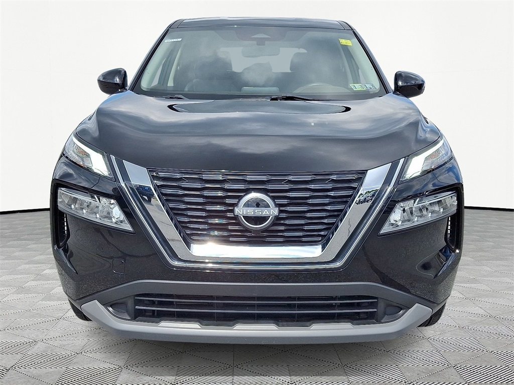 2023 Nissan Rogue SV - Photo 2
