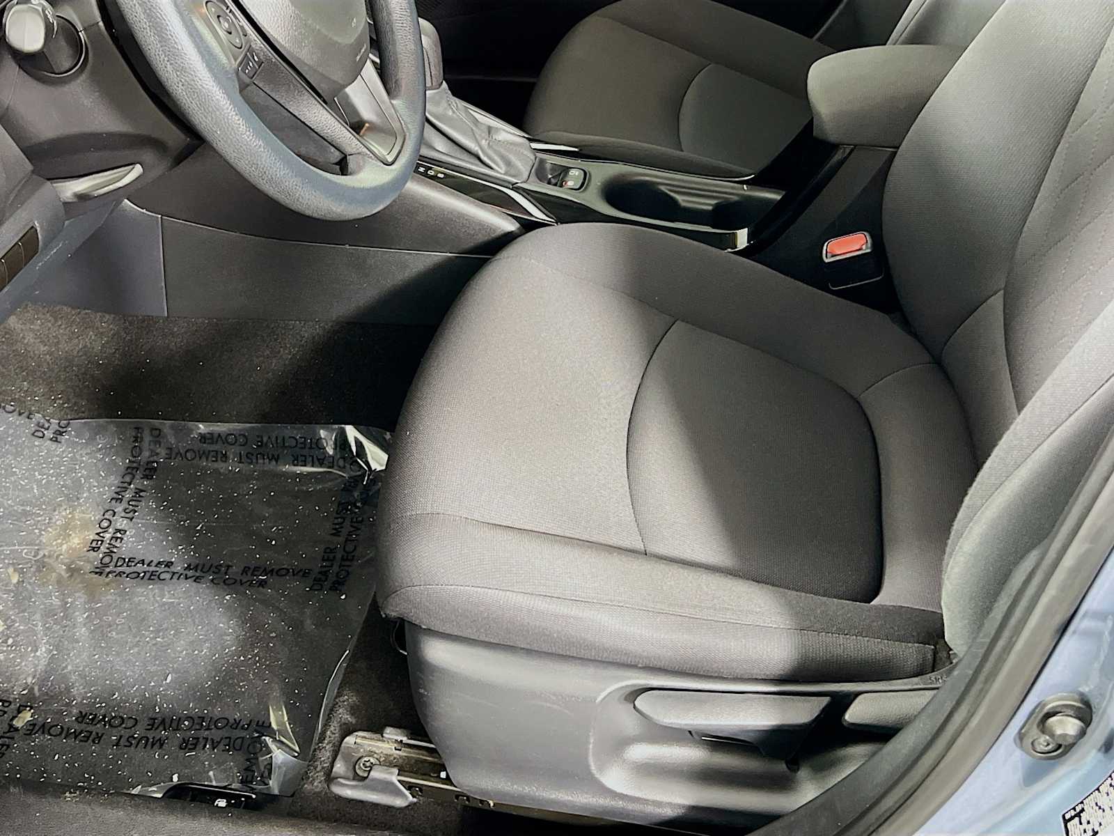 2021 Toyota Corolla LE - Photo 19