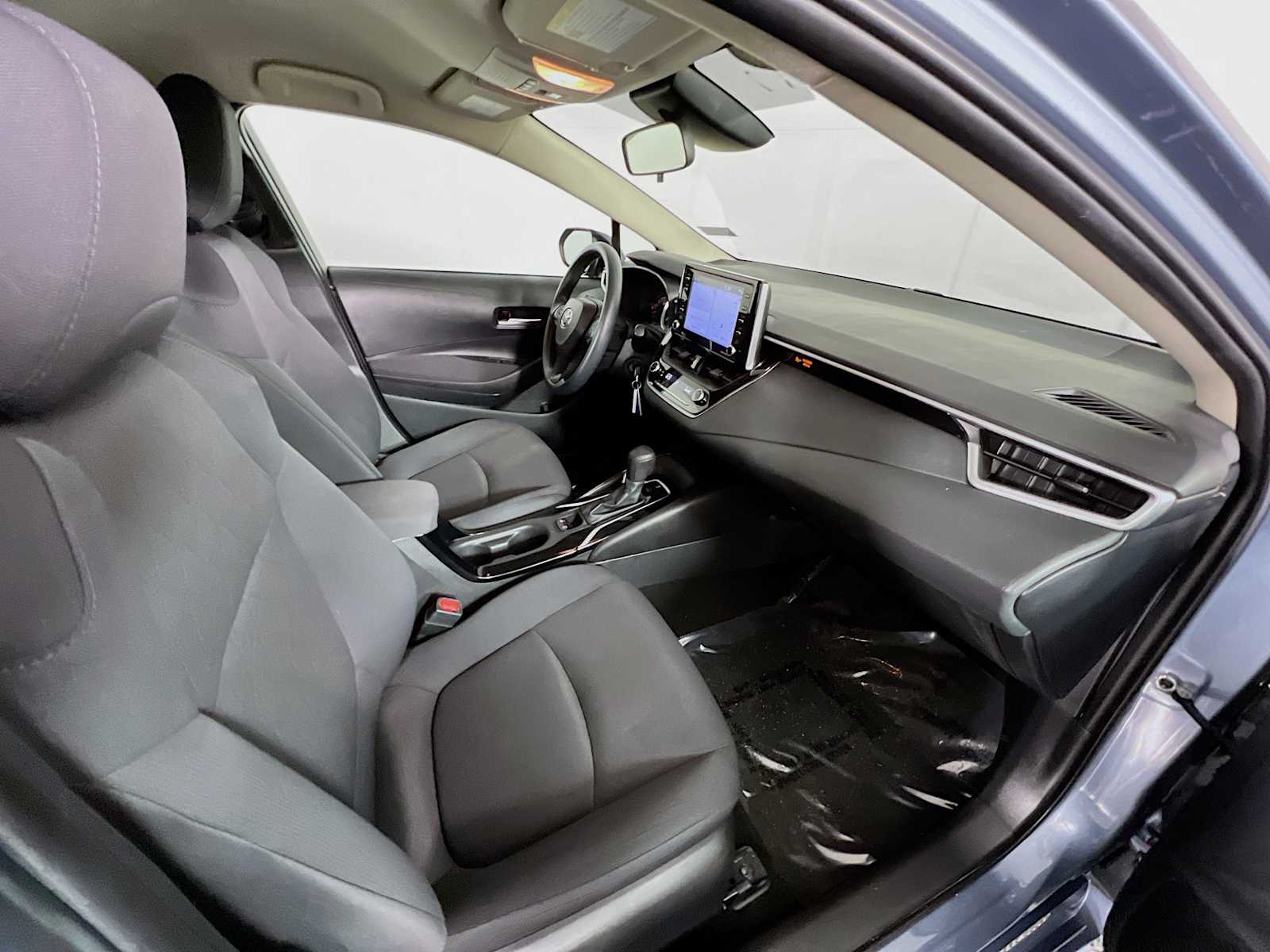2021 Toyota Corolla LE - Photo 26