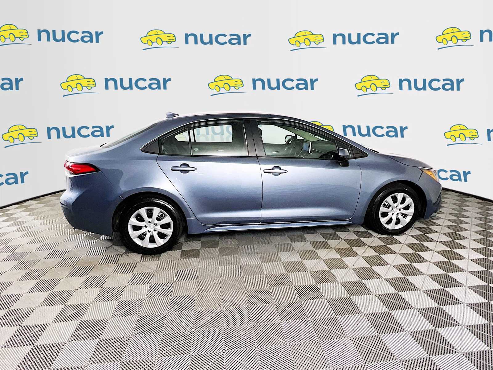 2021 Toyota Corolla LE - Photo 8