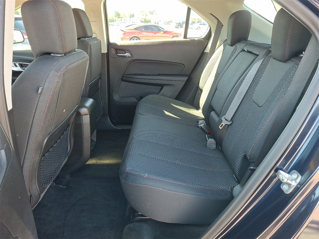 2017 Chevrolet Equinox LS - Photo 11