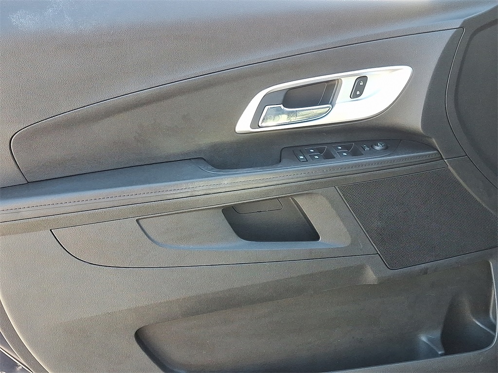 2017 Chevrolet Equinox LS - Photo 13
