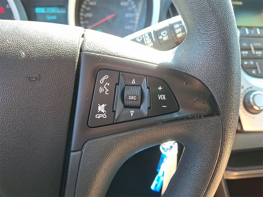 2017 Chevrolet Equinox LS - Photo 22