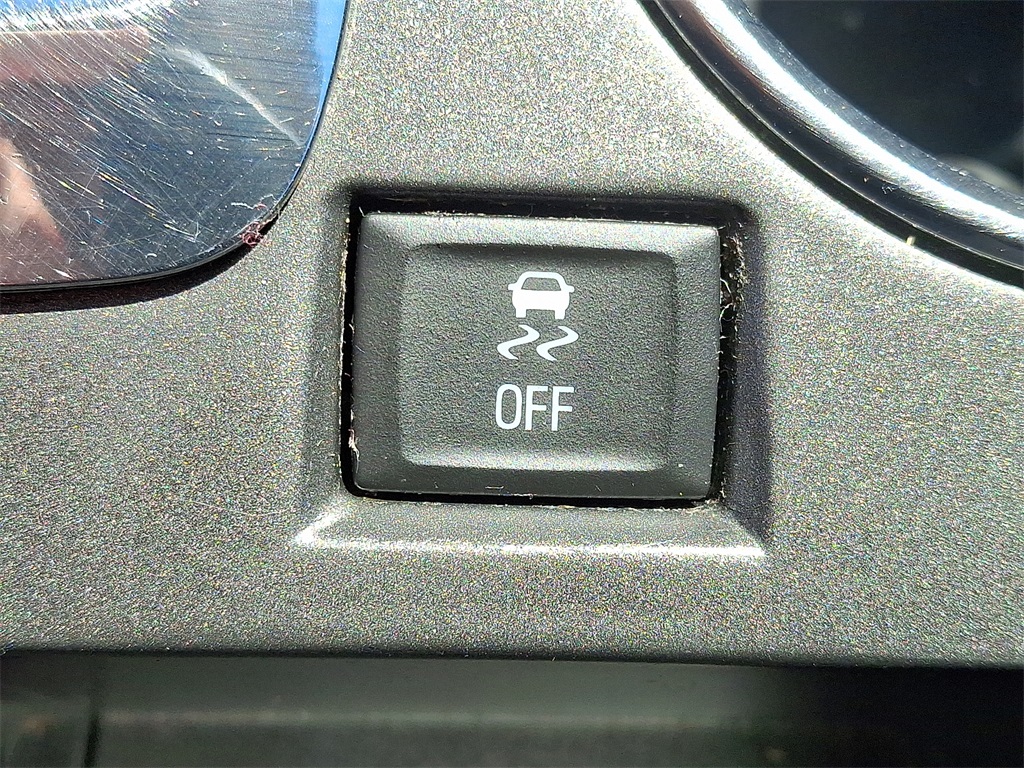 2017 Chevrolet Equinox LS - Photo 24