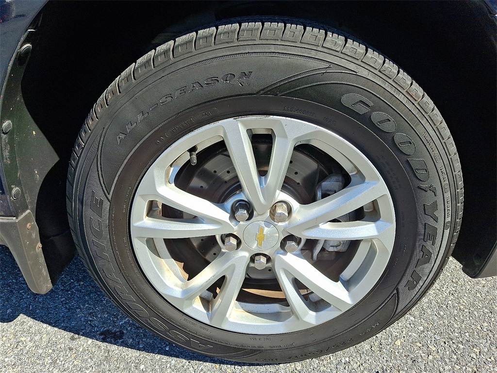 2017 Chevrolet Equinox LS - Photo 9