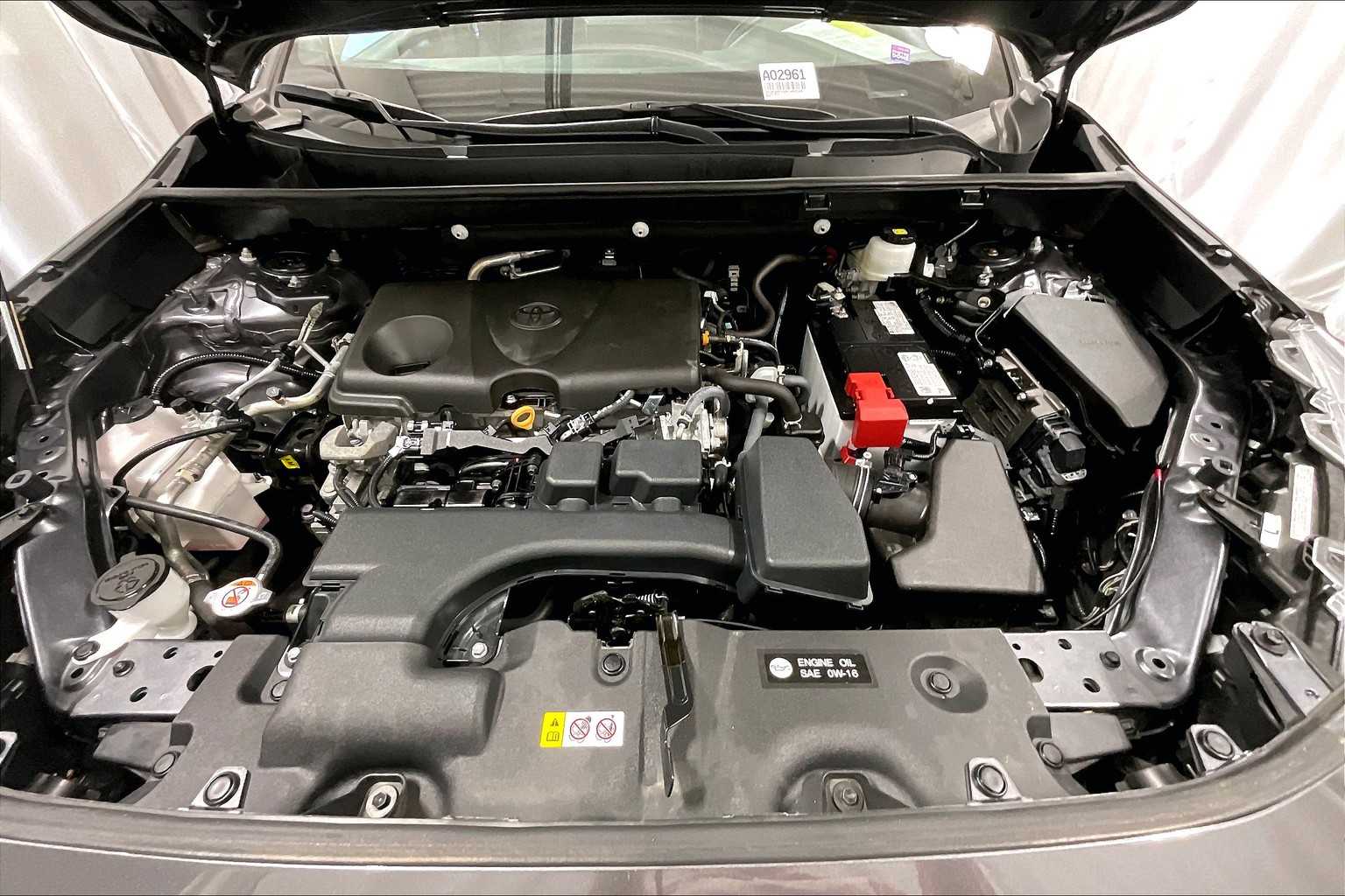 2023 Toyota RAV4 LE - Photo 29