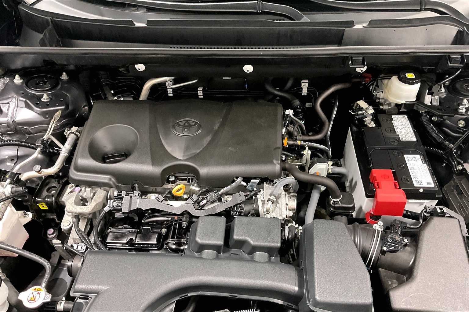 2023 Toyota RAV4 LE - Photo 34