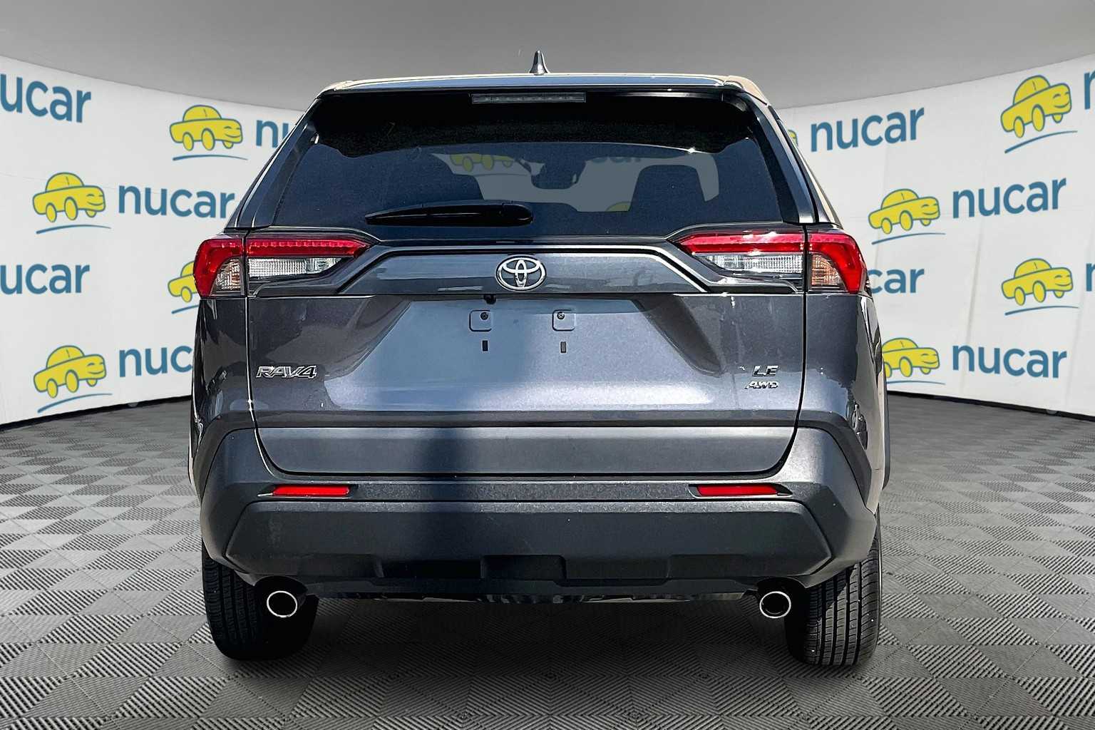 2023 Toyota RAV4 LE - Photo 5