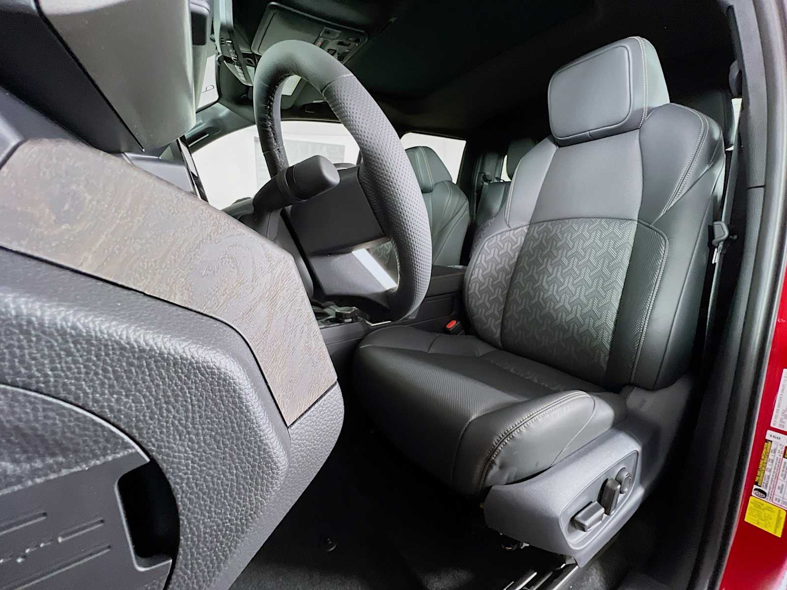 2025 Toyota Tacoma Limited Hybrid - Photo 12