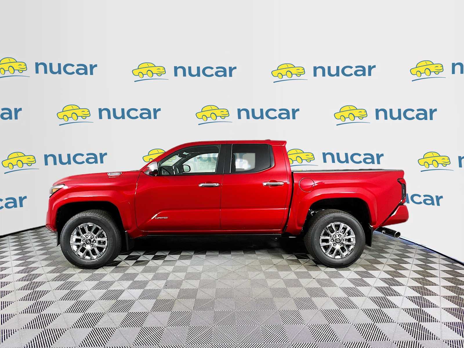 2025 Toyota Tacoma Limited Hybrid - Photo 3