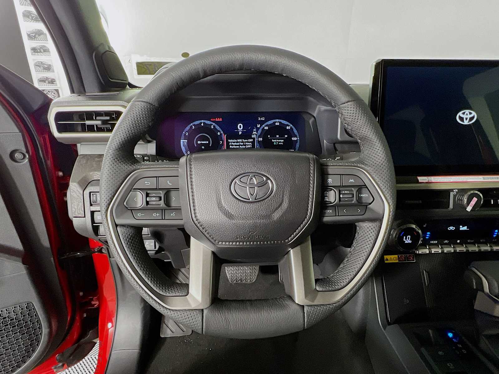 2025 Toyota Tacoma Limited Hybrid - Photo 7