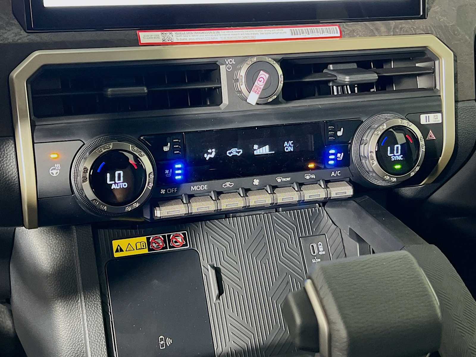 2025 Toyota Tacoma Limited Hybrid - Photo 10
