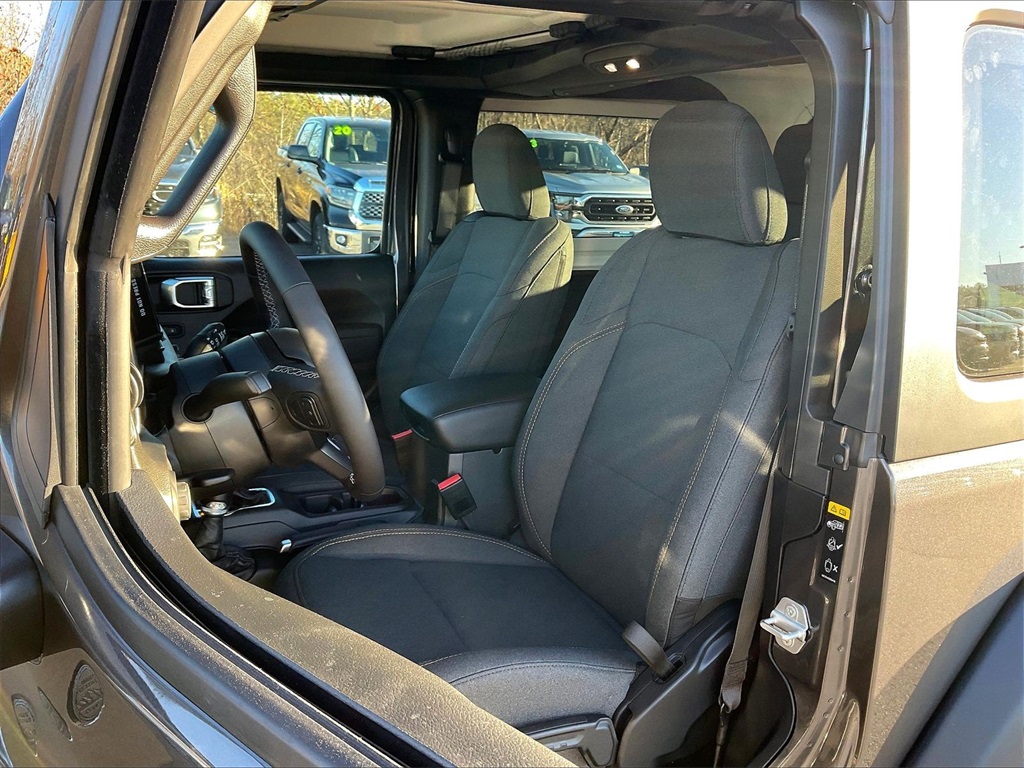 2026 Jeep Wrangler Sport S - Photo 11