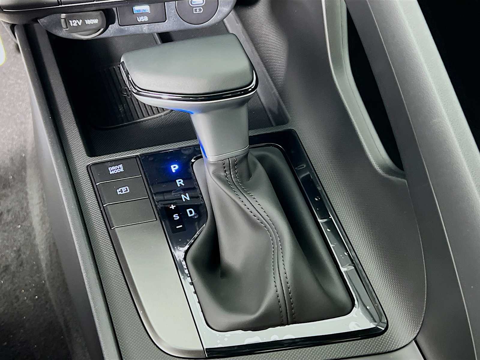 2025 Hyundai Elantra SEL Sport - Photo 11
