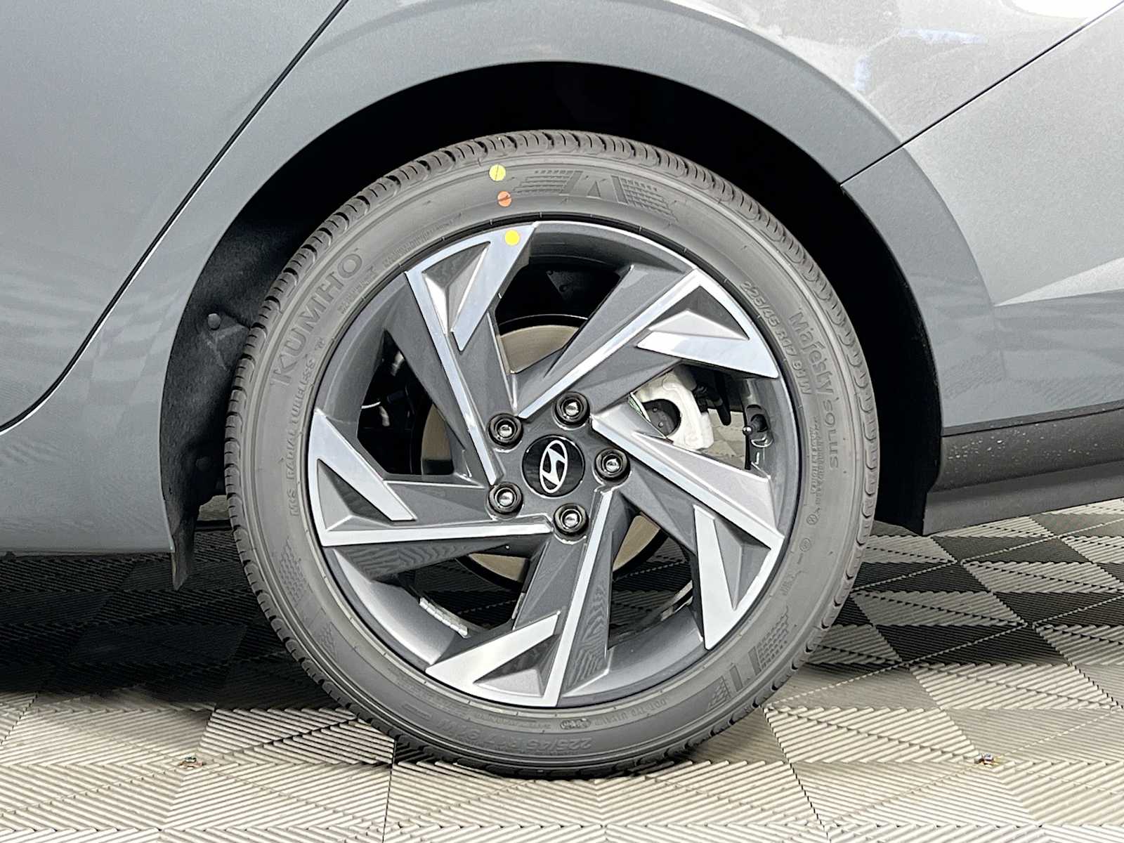 2025 Hyundai Elantra SEL Sport - Photo 18