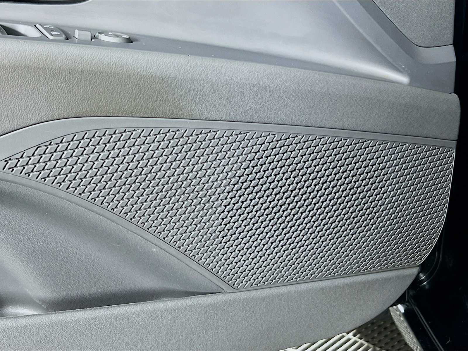 2023 Hyundai Elantra SEL - Photo 19