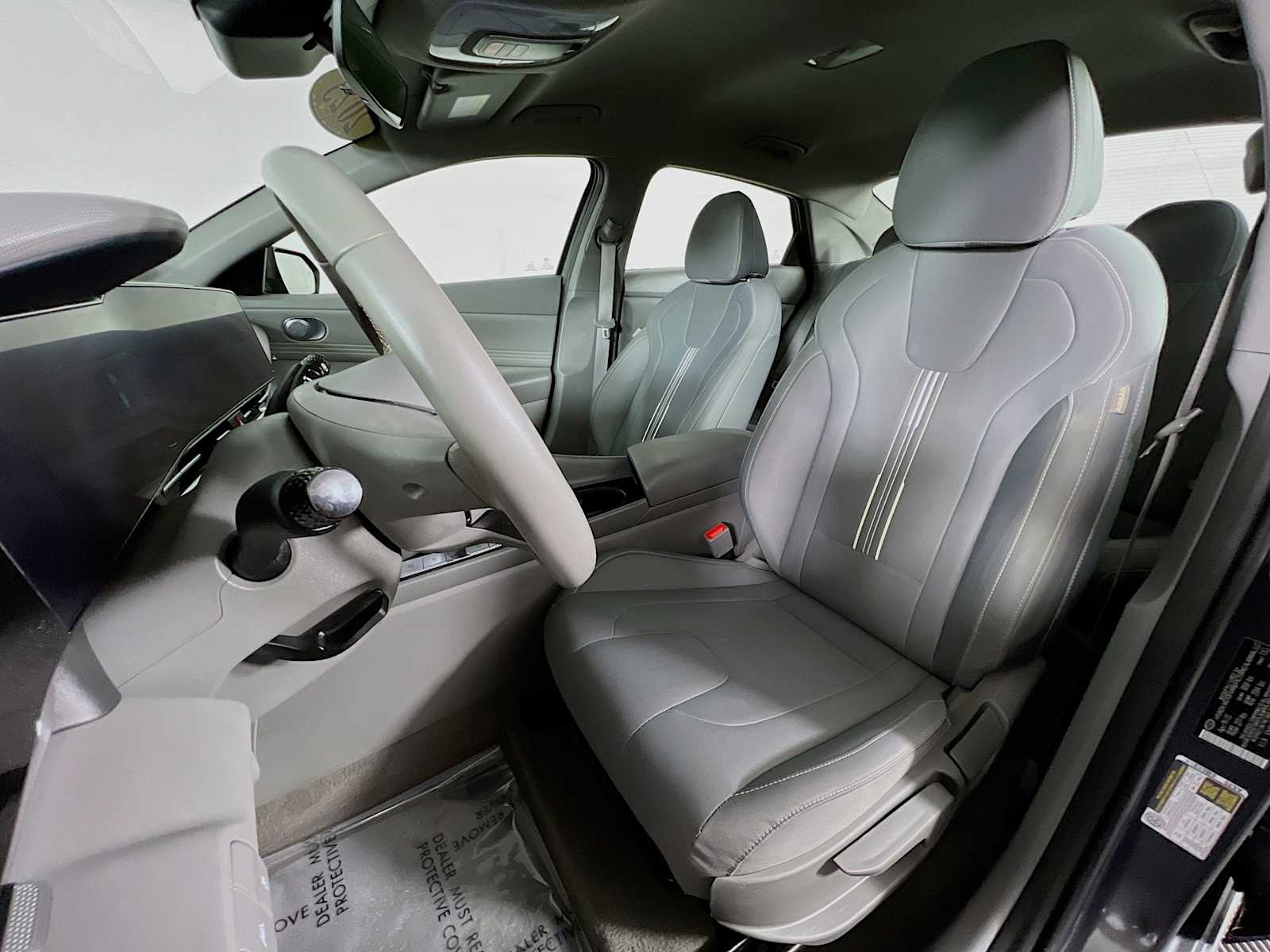 2023 Hyundai Elantra SEL - Photo 22