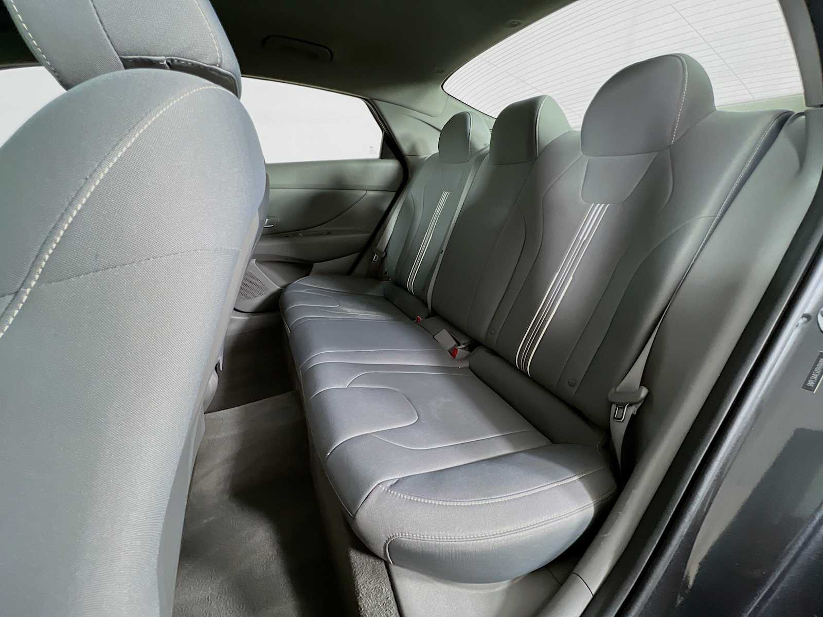 2023 Hyundai Elantra SEL - Photo 25