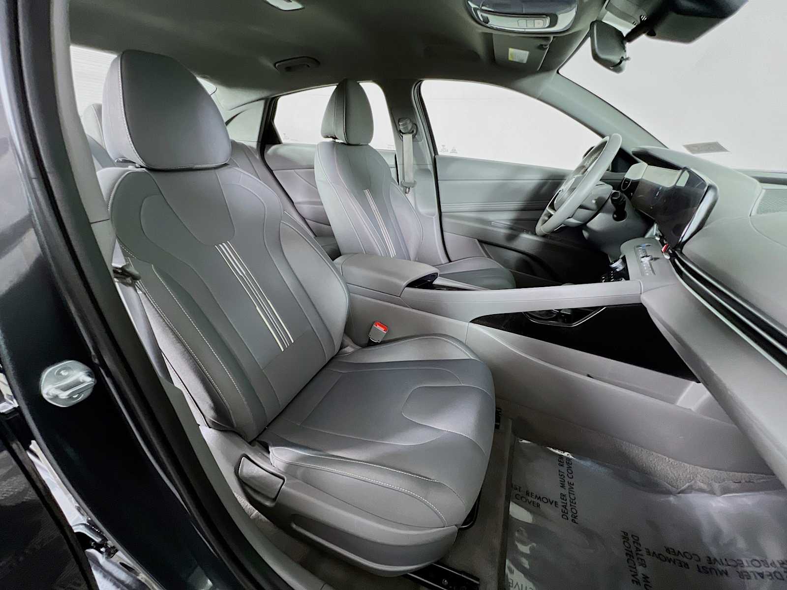 2023 Hyundai Elantra SEL - Photo 28