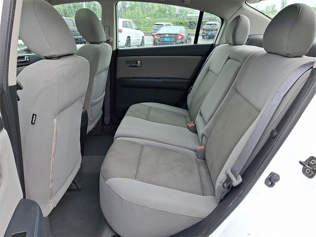 2012 Nissan Sentra 2.0 S - Photo 11